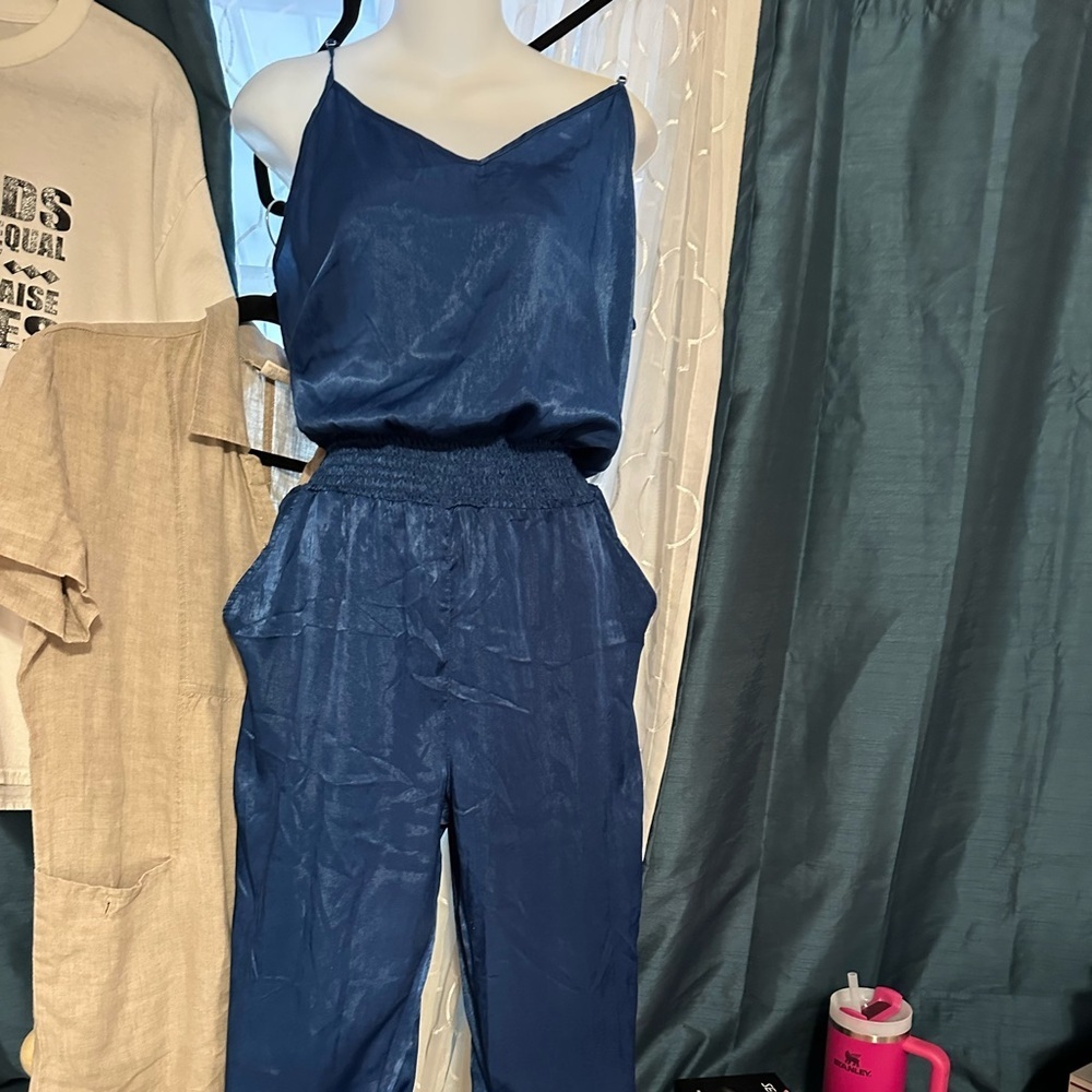 Jumpsuit in Navy Blue with Spaghetti Straps and gathered bottoms - Picture 3 of 16